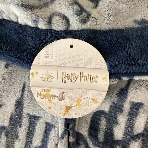 Harry Potter One-Piece Hooded Pajama Blue Large NWT Hogwarts Wizard PJs Lounge - Picture 3 of 10